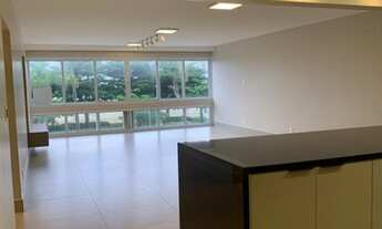 Imagem 7: OPORTUNIDADE VENDA - APARTAMENTO ALTO PADRÃO 100 % REFORMADO DE FRENTE AO MAR!