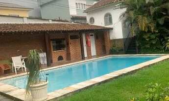 Imagem 2: Kit Mosela beira da rua