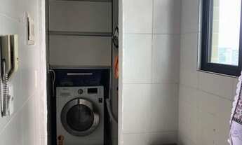 Imagem 2: Apartamento para aluguel possui 72 metros quadrados com 2 quartos em Boa Viagem - Recife