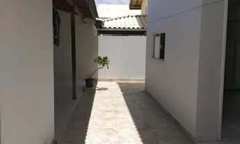 Imagem 7: Casa de condomínio para venda possui 164 metros quadrados com 4 quartos