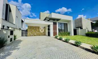 Imagem 6: Casa de condomínio para venda possui 228 metros quadrados com 3 quartos