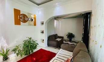 Imagem 2: Casa para venda tem 220 metros quadrados com 3 quartos em Jardim Flórida - Jacareí - SP