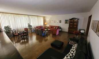 Imagem 3: Apartamento para venda possui 250 metros quadrados com 4 quartos em Copacabana - Rio de Ja