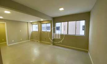 Imagem 2: Apartamento com 3 dormitórios à venda, 108 m² por R$ 790.000,00 - Centro - Florianópolis/S