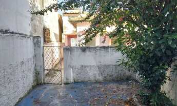 Imagem 3: Sobrado com 2 quartos, sala, cozinha, 2 banheiros, área de serviço e quintal