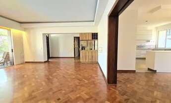 Imagem 7: Casa térrea com 1.454m² de terreno, muito verde em rua fechada