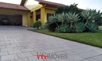 Imagem 1: LINDO IMÓVEL PRÓXIMO AO MAR COM AMPLA ÁREA CONSTRUÍDA