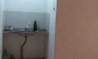 Imagem 2: ALUGO KITNET GRANDE COM GARAGEM