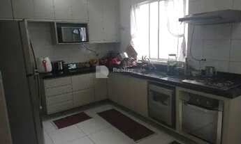 Imagem 5: GA)- Casa de condomínio Av. Getúlio Vargas, próximo a Dutra