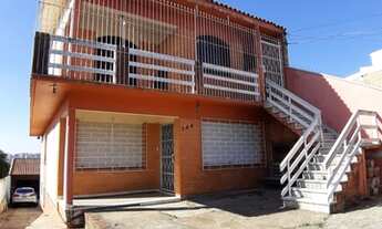 Imagem 3: Parte superior da casa, 3 dormitórios, 2 banheiros sol e vista