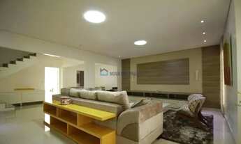 Imagem: Casa com 05 Dormitórios, 02 suítes e 05