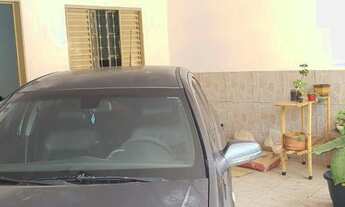 Imagem 2: Vendo ótima casa de 2 quartos QS 05 pistão sul