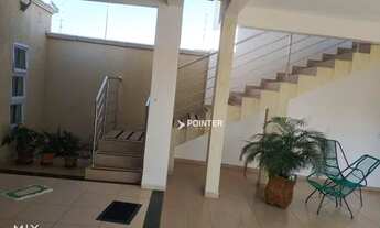 Imagem 3: Sobrado com 5 dormitórios à venda, 296 m² por R$ 820.000,00 - Botafogo - Nerópolis/GO