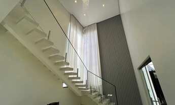 Imagem 4: Sobrado de alto padrão Anápolis com 5 quartos, 4 suítes e 2 com closet, piscina aquecida!