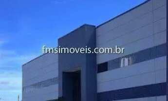 Imagem 3: Galpão Comercial de Alto Padrão para Locação em Jarinu-SP - Bairro Pinhal: 3 Salas, 10 Ban