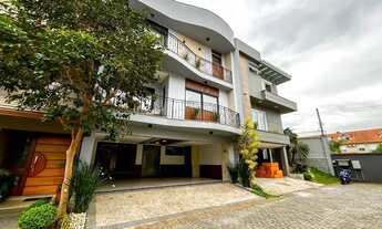 Imagem: Casa a Venda Estilo Porteira fechada, no