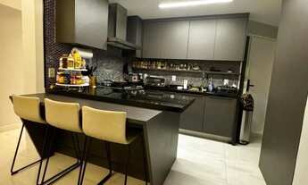 Imagem 4: Vende-se Apartamento Ametista/ Jatiuca na rua da praia / Porteira fechada