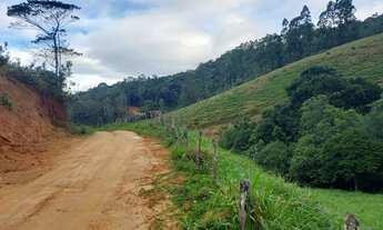 Imagem: Boa área com 8 mil m², em Buenos Aires