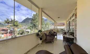 Imagem 2: Casa à venda, 5 quartos, 3 suítes, 5 vagas, Alto - Teresópolis/RJ