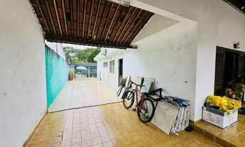 Imagem 2: Casa com piscina na Gruta de Lourdes