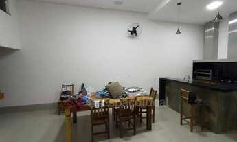 Imagem 2: Casa à Venda em Areiópolis ? Espaço, Conforto e Excelente Estrutura!