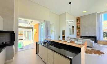 Imagem 3: Casa 4 Suítes Beira-Mar no Condomínio Costa Serena Xangri-Lá