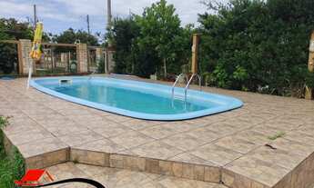 Imagem 3: BELÍSSIMA CASA NA PRAIA! COM PISCINA! MOBILIADA! APENAS 250M DO MAR DE TRAMANDAÍ!