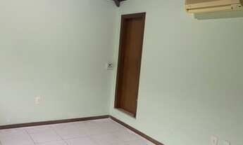 Imagem 6: Casa para aluguel e venda possui 300 metros quadrados com 3 quartos em Glória - Macaé - RJ