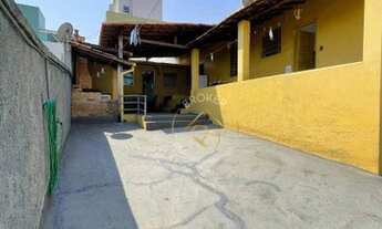 Imagem 4: Casa com 3 dormitórios à venda, 242 m² por R$ 570.000,00 - Sagrada Família - Belo Horizont