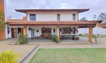 Imagem 2: Mansão em condomínio fechado na Granja Viana com piscina, 4 suites, 10 vagas terreno plano