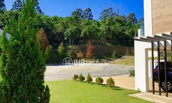 Imagem 3: Campos do Conde - Casa impecável mobiliada com vista livre para mata à venda R$ 5.500.000