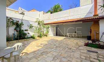 Imagem 2: Sobrado á venda com 3 dormitórios e 4 vagas de garagem