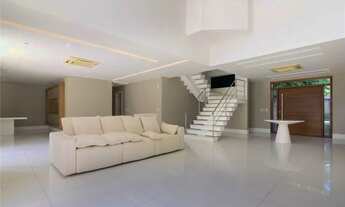 Imagem 4: Casa no Santa Mônica Jardins, 5 suítes, com elevador e semi mobiliada