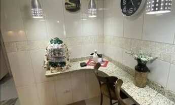 Imagem 5: Sobrado com 4 dormitórios à venda por R$ 690.000,00 - Xaxim - Curitiba/PR