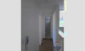 Imagem 5: Cobertura com dois quartos, sala, cozinha com armários planejados, banheiro, churrasqueira