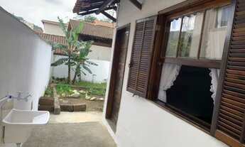 Imagem 3: Kit Mosela beira da rua