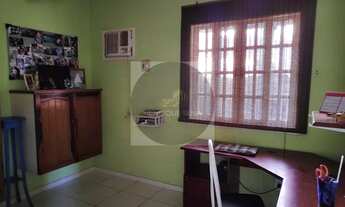 Imagem 2: Casa colonial com 5 quartos sendo 2 suítes