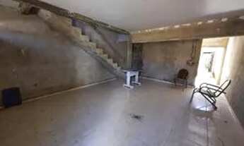 Imagem 2: Casa duplex. A venda