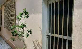 Imagem: Apartamento terreo tipo casa excelente localização