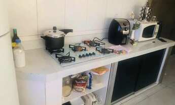 Imagem 5: Casa 2 quartos, sendo 1 com suíte e closet, e o outro com sacada, sala, cozinha com planej