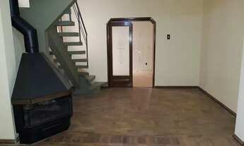 Imagem: Ótima Residência na Dona Mariana-Porto