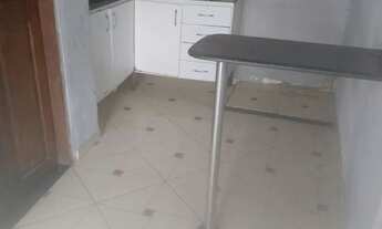 Imagem 2: Alugo kitnet no bairro iBES 700 falar com Binho 9,