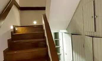 Imagem 7: Casa de condomínio para aluguel possui 280 metros quadrados com 4 quartos