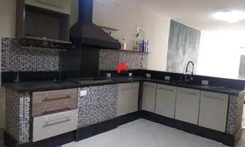 Imagem 7: Sobrado de 3 Dormitórios, um deles Súite com Armários, Sala, Cozinha, área gourmet na Vila