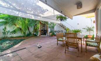 Imagem 2: Sobrado para venda com 300 metros quadrados com 4 quartos em Vila Nova Conceição - São Pau