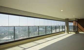 Imagem 3: Apartamento para aluguel possui 230 metros quadrados com 3 quartos em Jardim Leonor - São