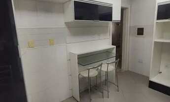 Imagem 6: Casa de 2/4 sendo 1 suíte com closet e banheira, área goumert, em cond. próx Fraga Maia