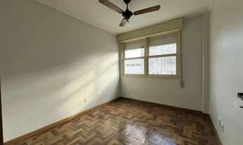 Imagem 4: Apartamento de 2 quartos, opção 3º quarto ou gabinete e 1 vaga de garagem