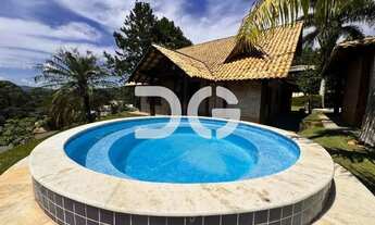 Imagem 5: Casa à venda em Bragança Paulista, Rua Sequetiba 350, com 4 quartos, com 330 m²