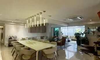 Imagem 2: Imóvel para venda tem 315 metros quadrados com 5 quartos em Jóquei - Teresina - PI